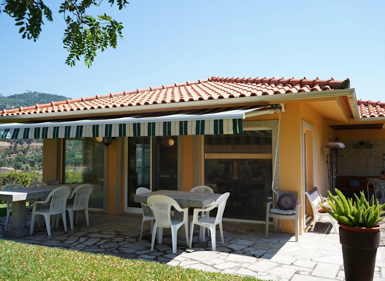 Quinta Da Porta Caseira Guest House Resende Exterior photo